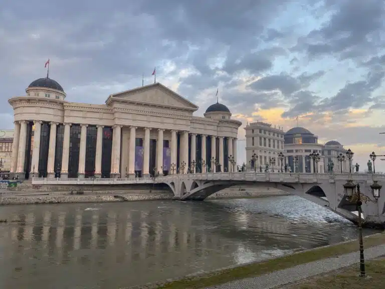 Skopje : du réac au kitsch.